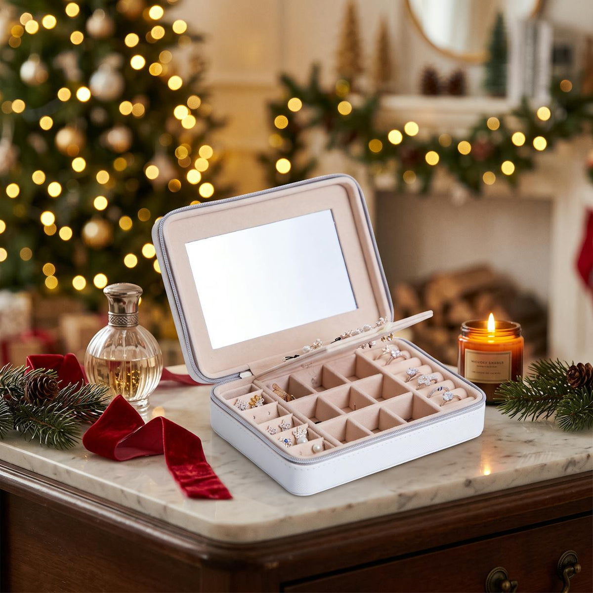 Smyckeskrin med spegel – julklapp till henne